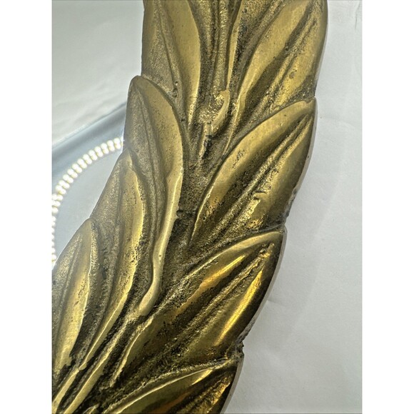MCM Vtg Round Laurel Leaf Framed Accent Mirror With Bow Detail Hanging Gold 13” - Picture 3 of 7